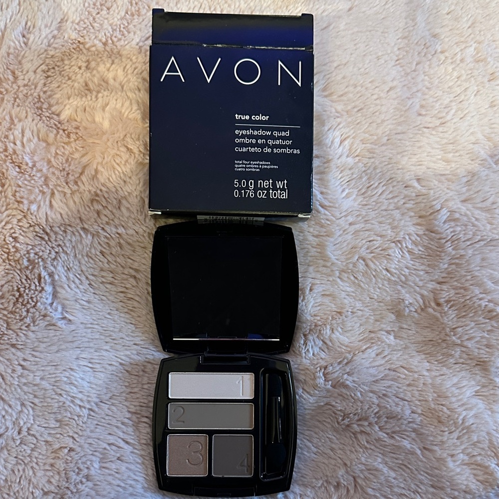 Avon True Color Quad in Gray and Brown